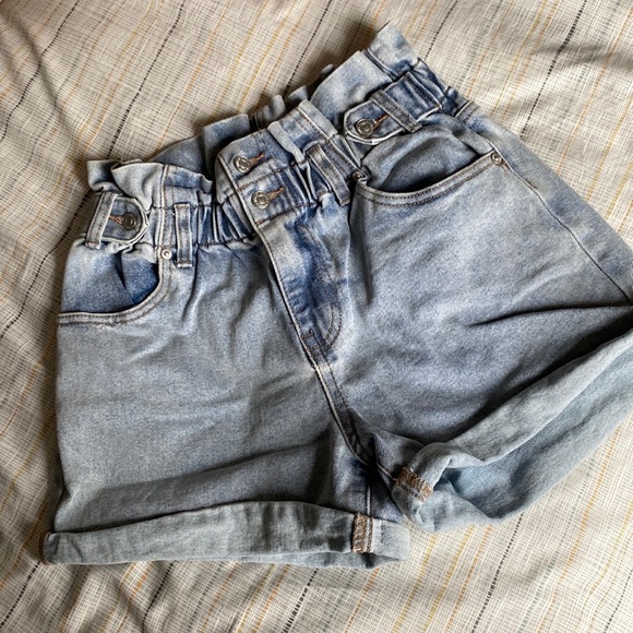 ALMOST FAMOUS | Paper Bag Waist Light Blue Denim Short - Picture 3 of 6
